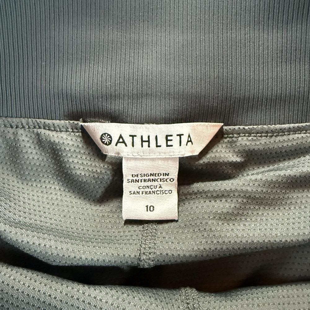 Athleta Women's Athletic Skort Size 10 Gray Built-In Shorts Pockets Tennis Golf - Picture 2 of 7